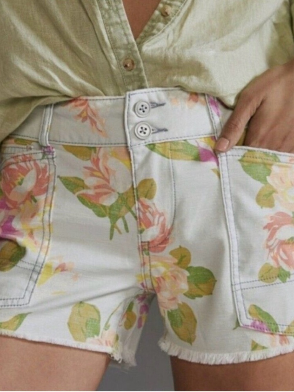 Pilcro (Anthropologie) “The Wanderer” Low-Rise Floral Cut-off Shorts Size 28 - Picture 2 of 9